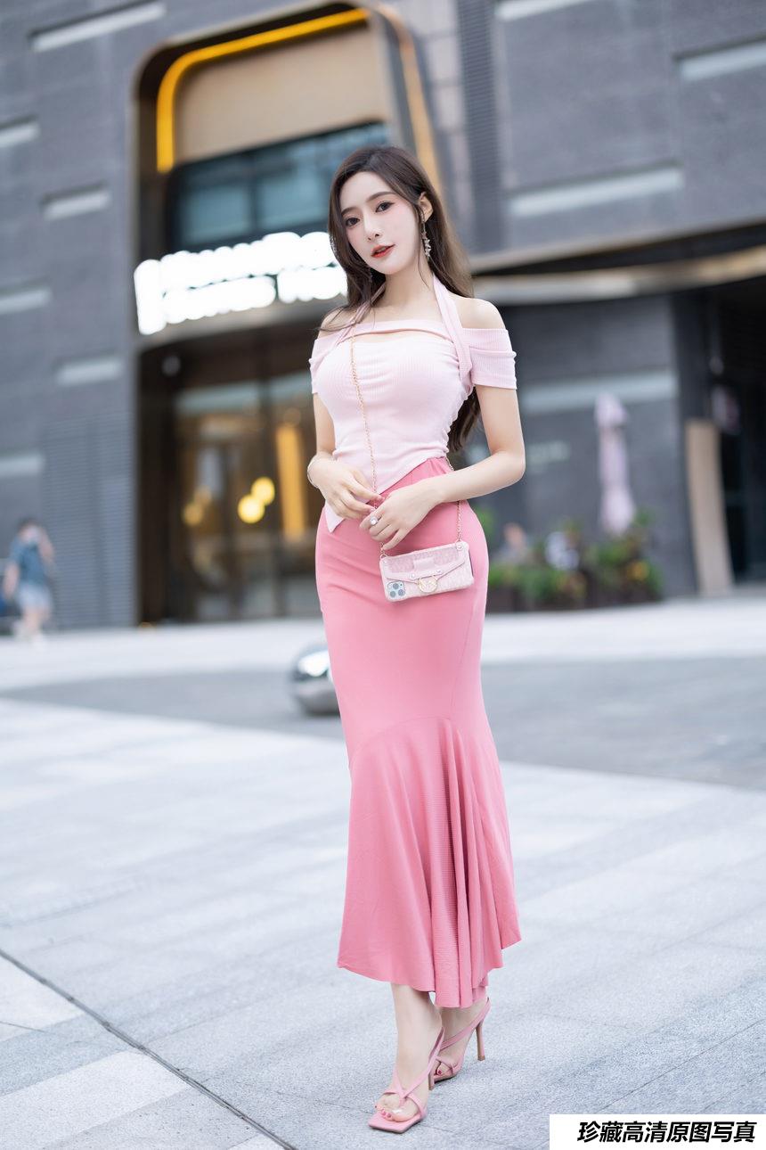 王馨瑶yanni 《粉色上衣加半身裙配小奶牛》原版写真 [93P-295MB