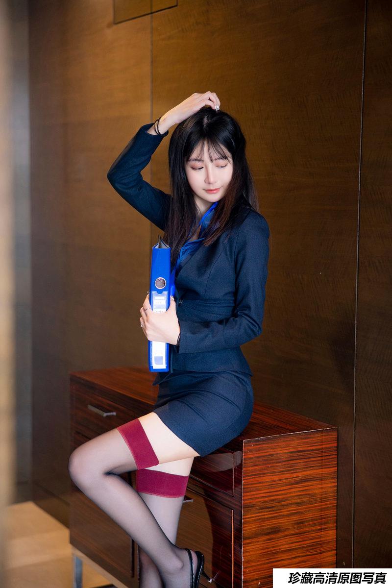 谢小蒽(幼幼)《 性感OL紫色蕾丝》原版写真 [132P-0.98G]