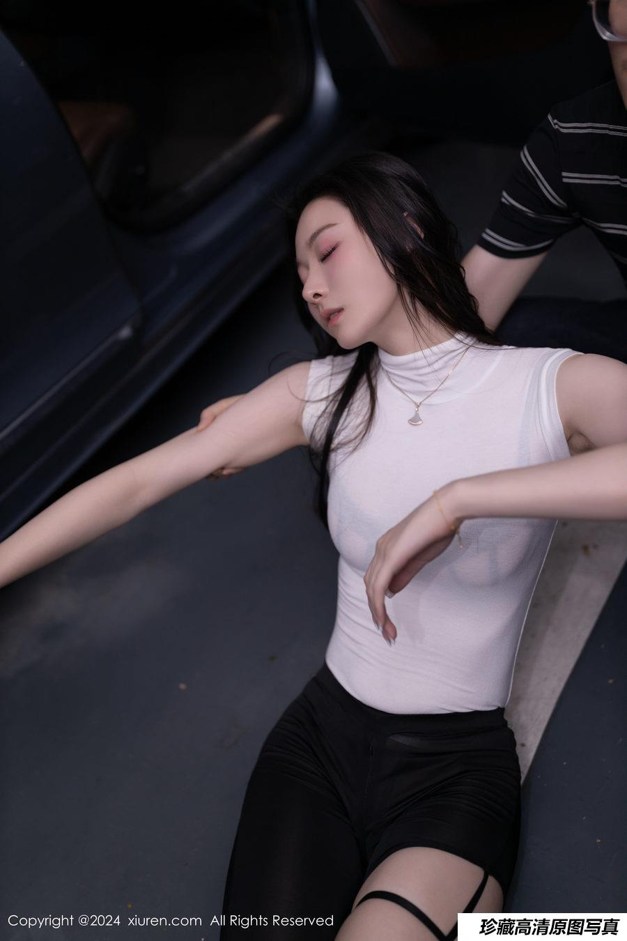 [XiuRen秀人网] 2024.03.21 No.8270 小逗逗 [80+1P]