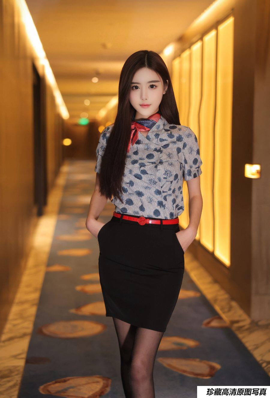 晚苏susu《空姐制服》原版写真 [82P-1.21G]