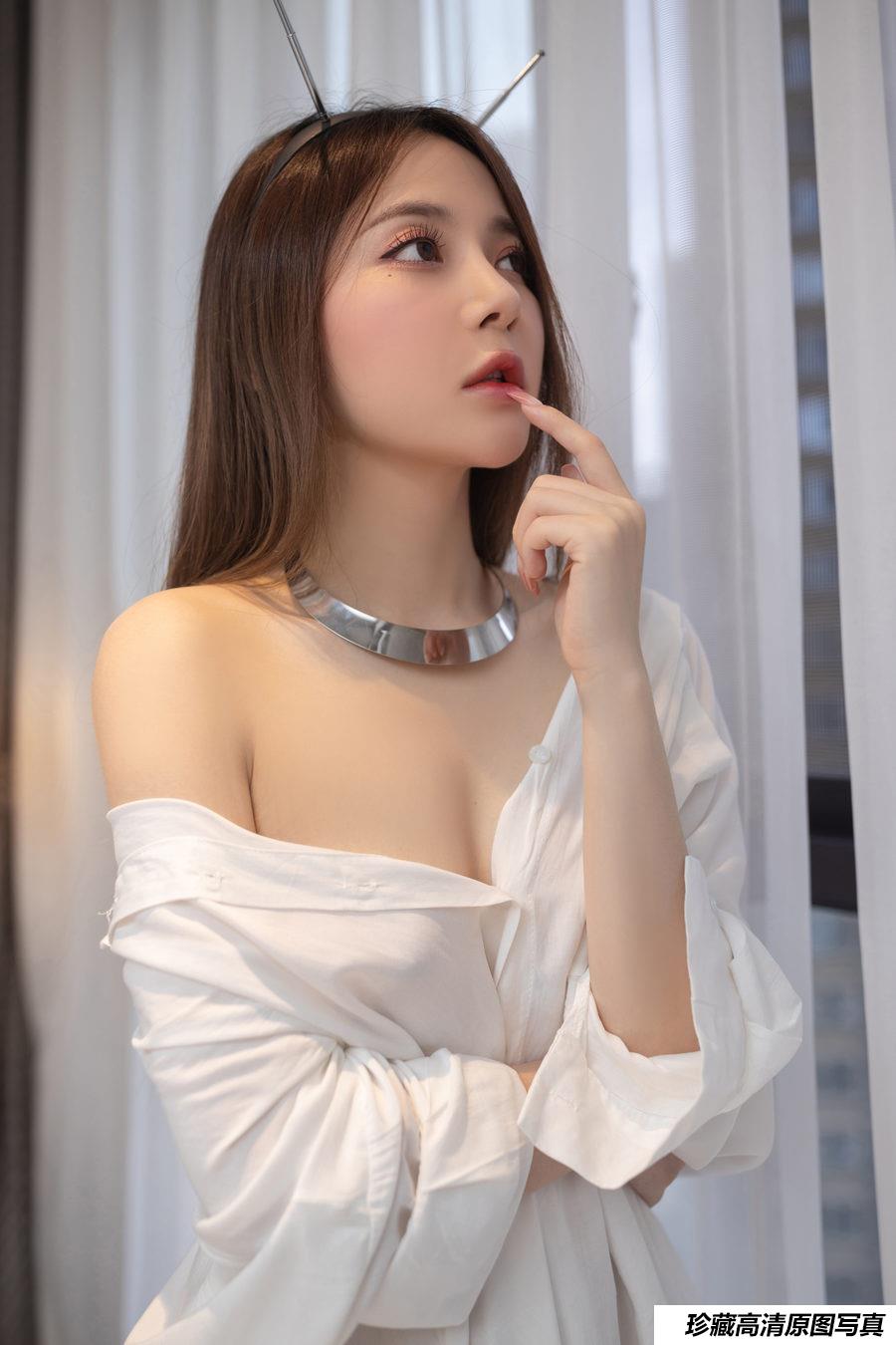 鱼子酱《机器人女友》原版写真 [84P-929MB]