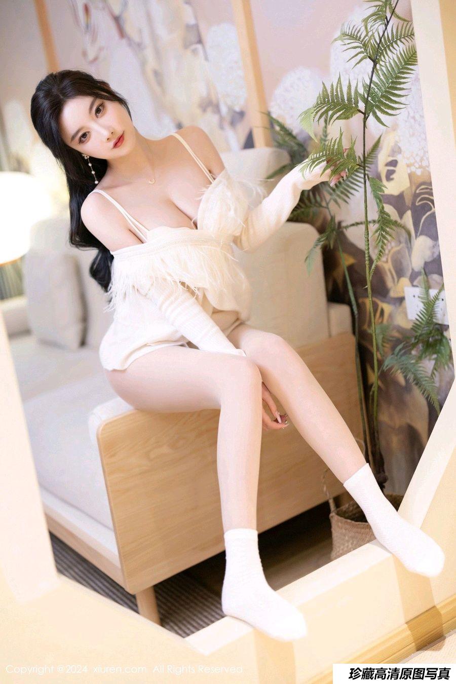 [XiuRen秀人网] 2024.04.09 No.8363 杨晨晨Yome [82+1P]