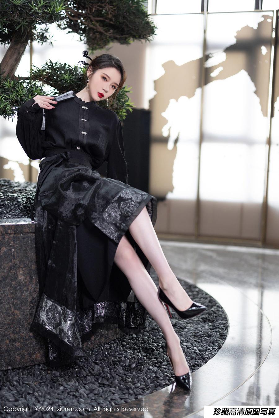 [XiuRen秀人网] 2024.04.28 No.8465 梦心玥 [82+1P]