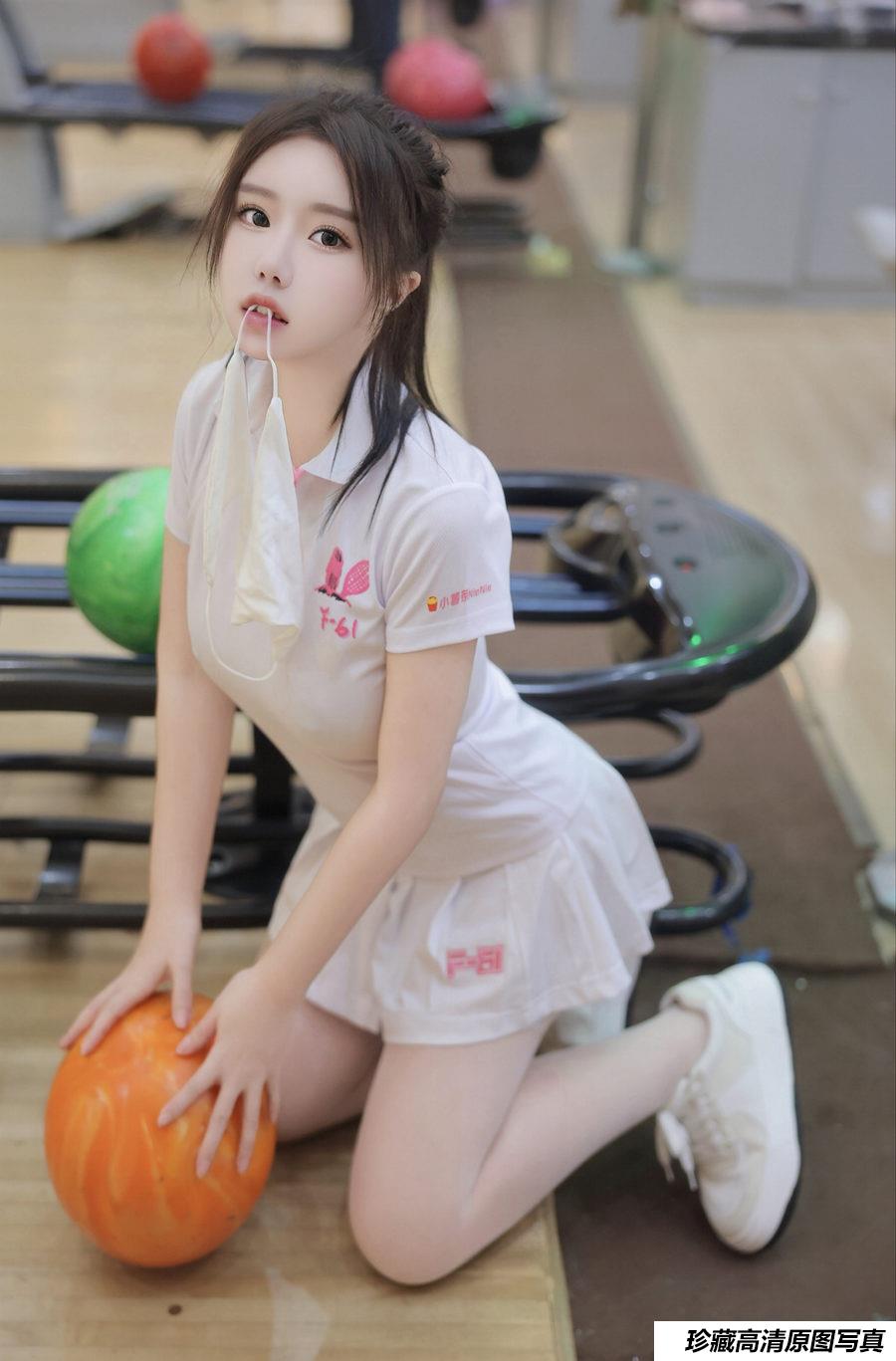 小薯条《保龄球》原版写真 [80P-433MB]