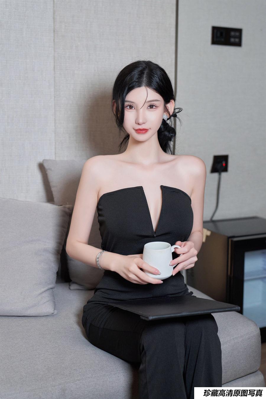 周于希《试镜剧本》原版写真 [108P-1.21G]