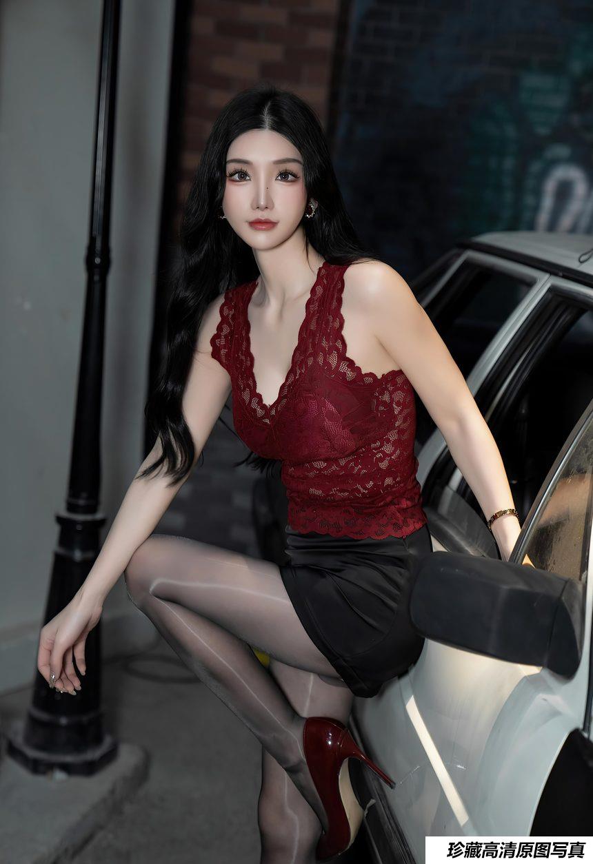 周于希《极品车模》原版写真 [93P-0.99G]