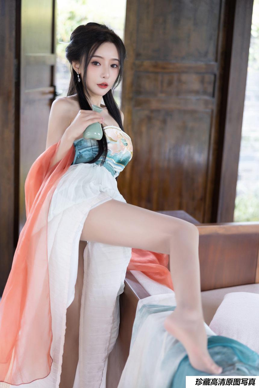 王馨瑶Yanni《绿色古装 瀑布》原版写真  [112P-312MB]-绅士图