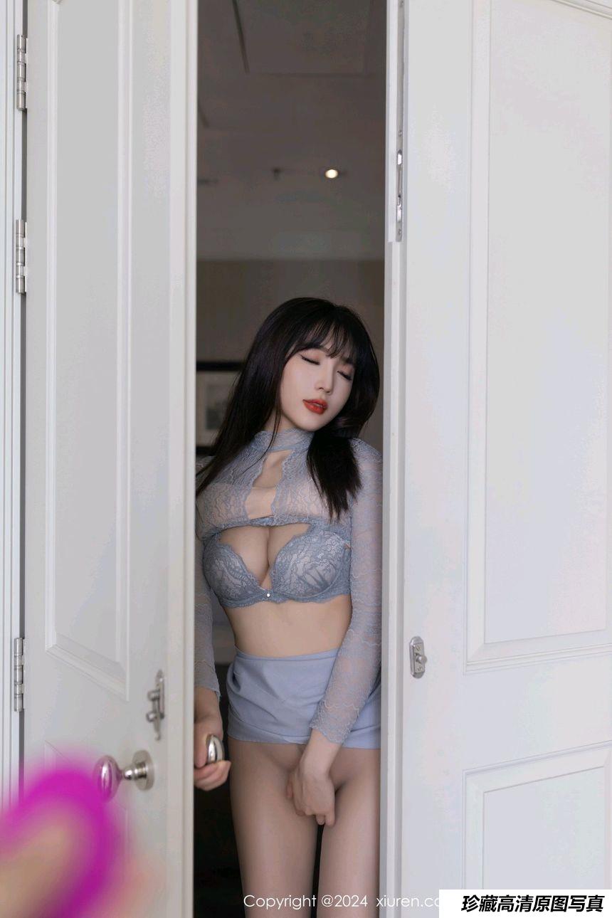 [XiuRen秀人网] 2024.08.22 No.9055 陆萱萱 [80+1P]