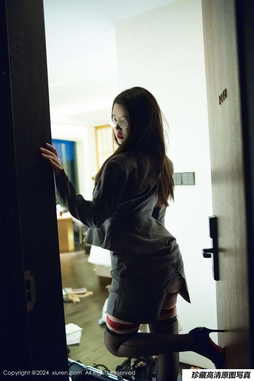 [XiuRen秀人网] 2024.10.15 No.9287 樱桃小犊子 [47+1P]