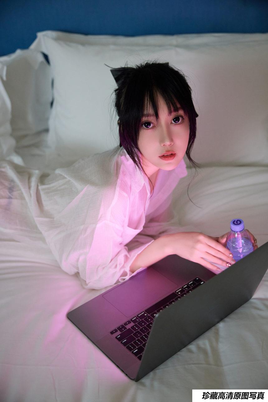 玥儿玥《白衬衫》原版写真 [89P-2.07G]