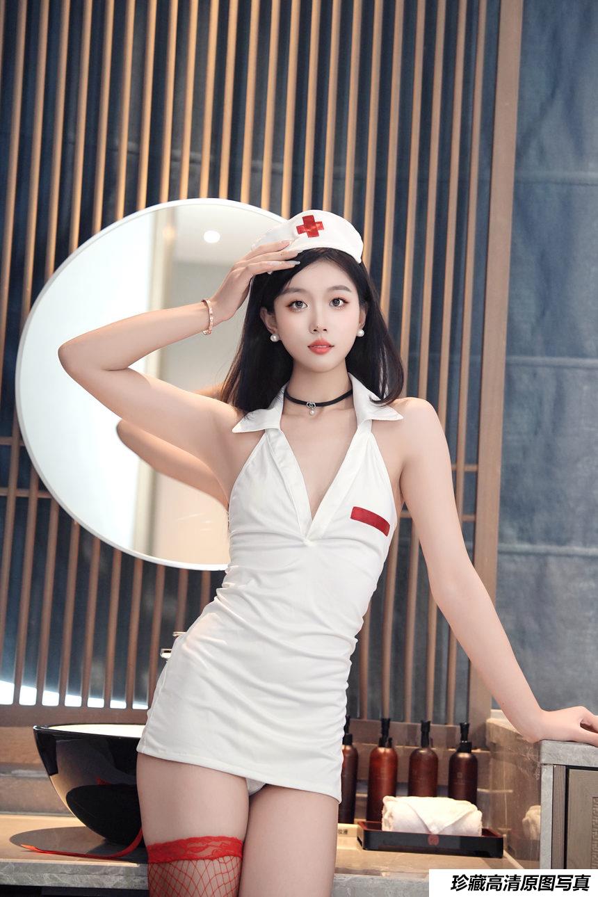 江念鱼《护士制服》原版写真 [70P-680MB]