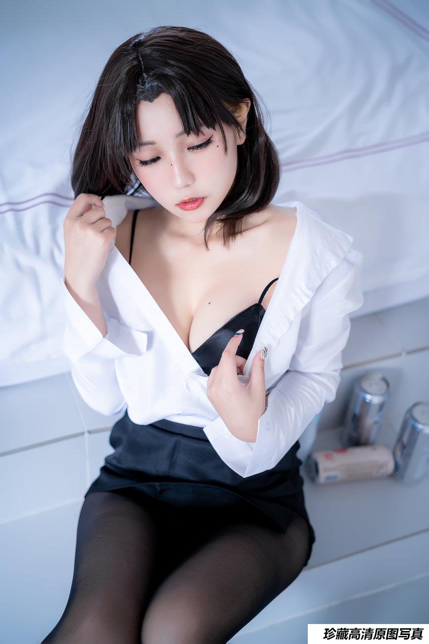 蓝小沂KiKi NO.11 OL黑丝 [42P731M]