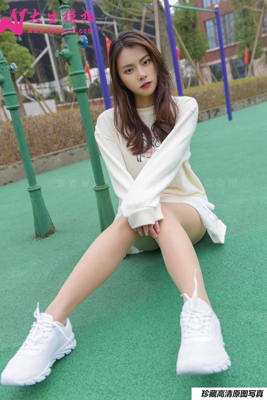 大生模拍 No.177 雯雯_运动鞋的味道[61P／115MB]