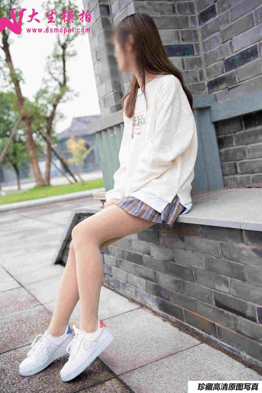 大生模拍 NO.247 冬日厚肉丝[64P／168MB]