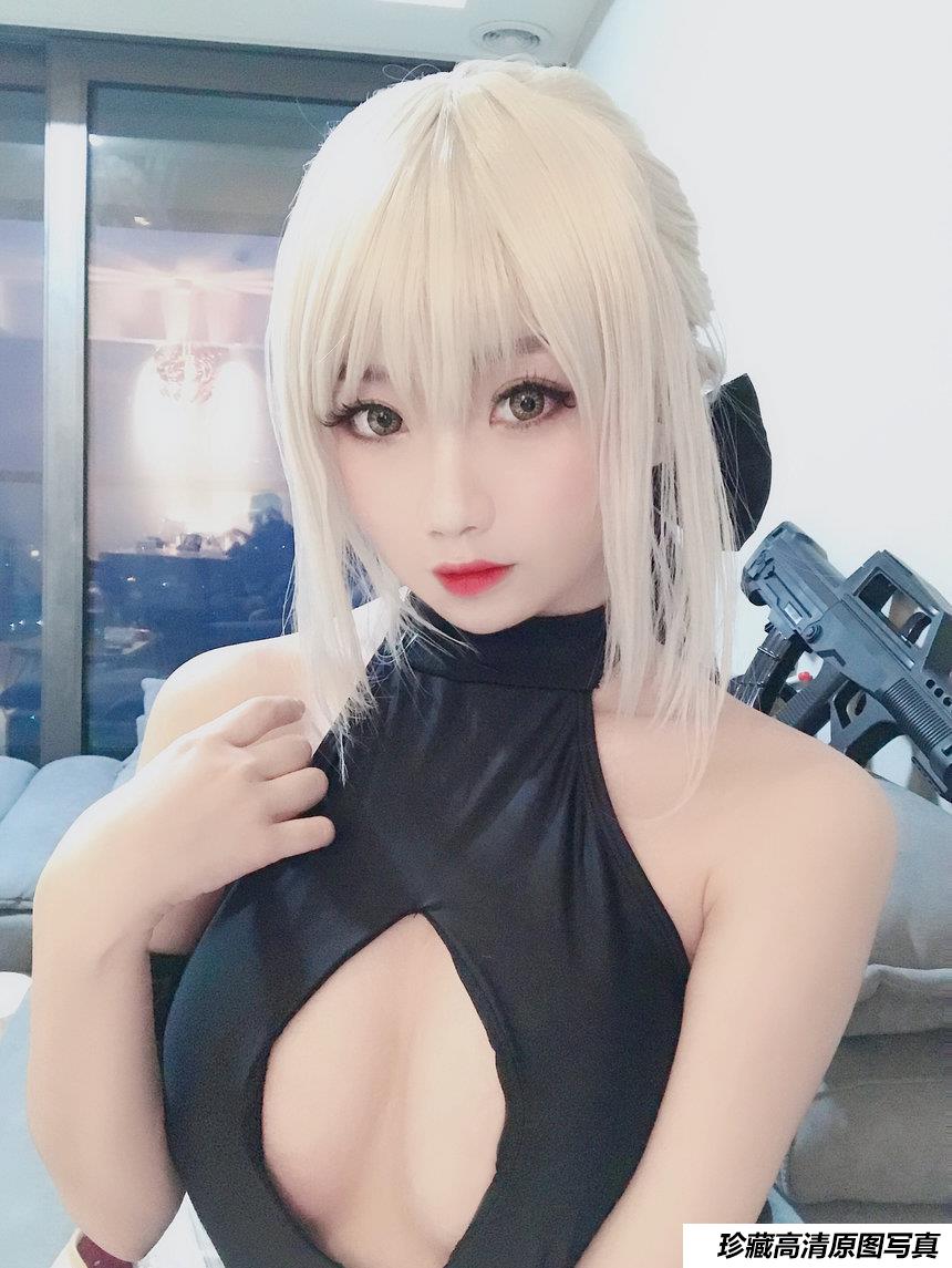 鬼畜瑶 NO.027 黑呆泳装自拍 [8P 39M]