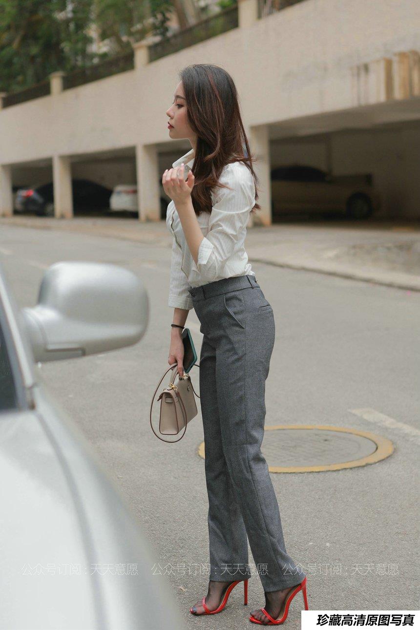 [IESS异思趣向] 2021.06.15 丝享家833：佳爷《六月女神特辑》[83P／158MB]