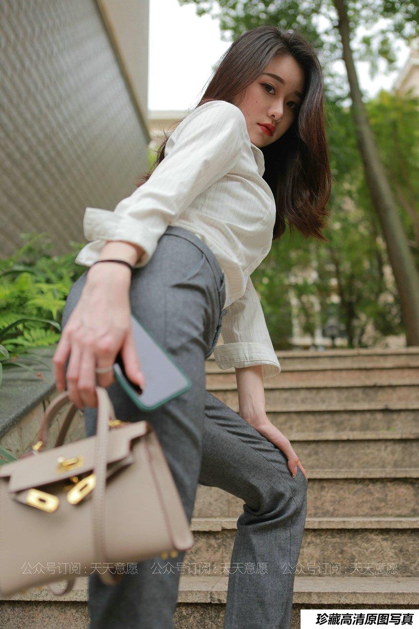 [IESS异思趣向] 2021.06.15 丝享家833：佳爷《六月女神特辑》[83P／158MB]