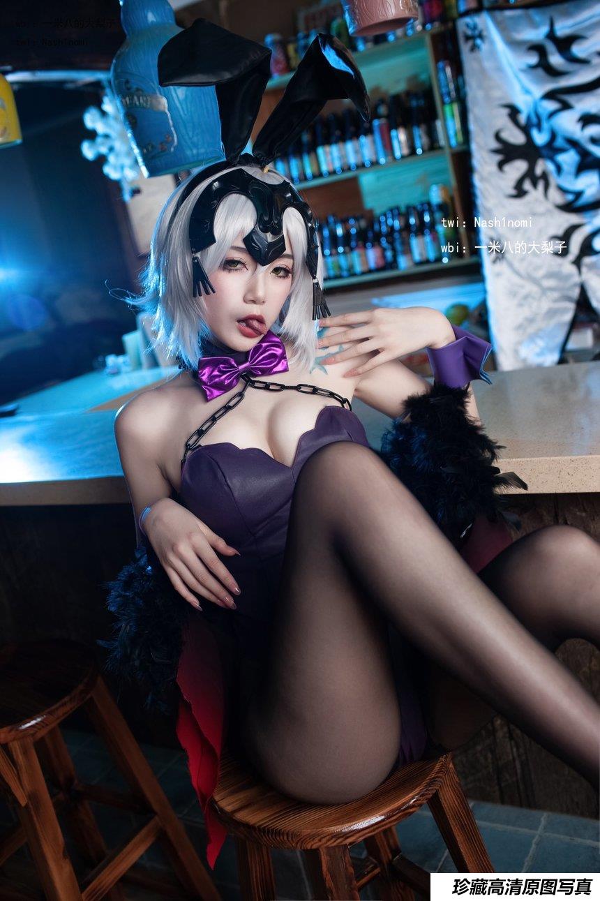 大梨子-010 黑贞德·兔女郎 [11P-3.4M]