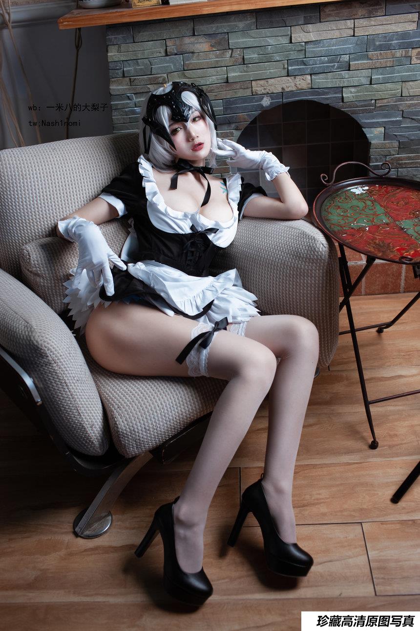 大梨子-008 黑贞GK手办女仆 [29P- 327M]