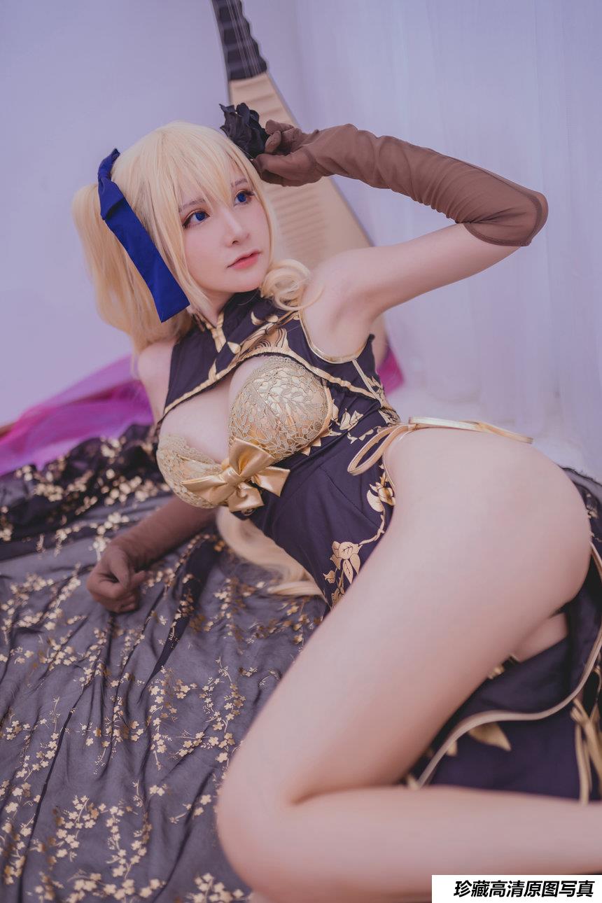 前羽 NO.005 – 幻想 金莲[30P／260MB]