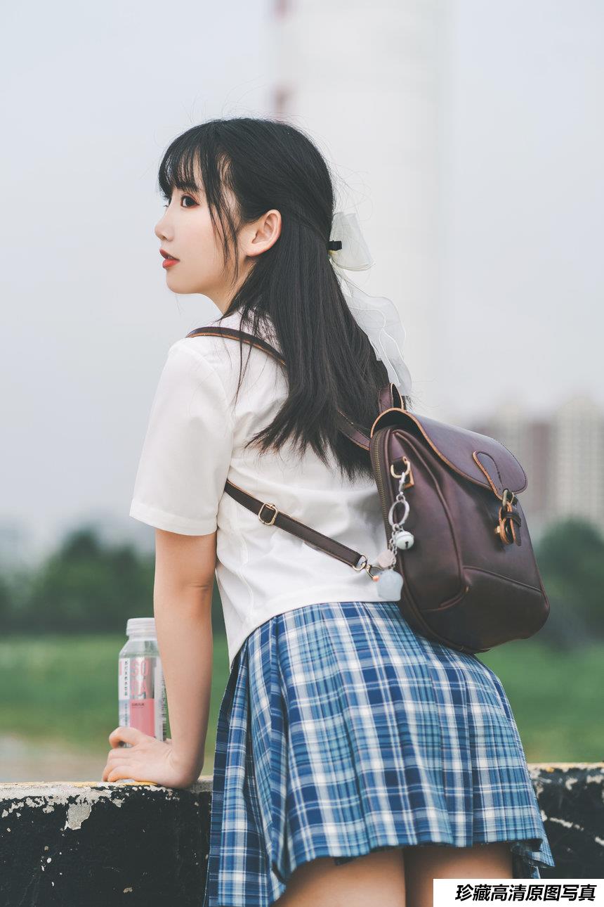 Coser面饼仙儿 – 沙雕JK[22P／181MB]