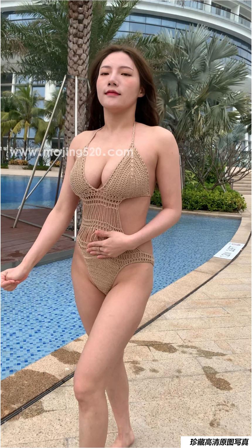 都市丽人丰满大奶肥臀泳装长腿美女【1V-7.15G】