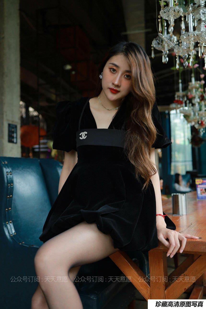 [IESS异思趣向] 2021.07.06 丝享家853：夏夏《长腿黑天鹅》[88P／179MB]