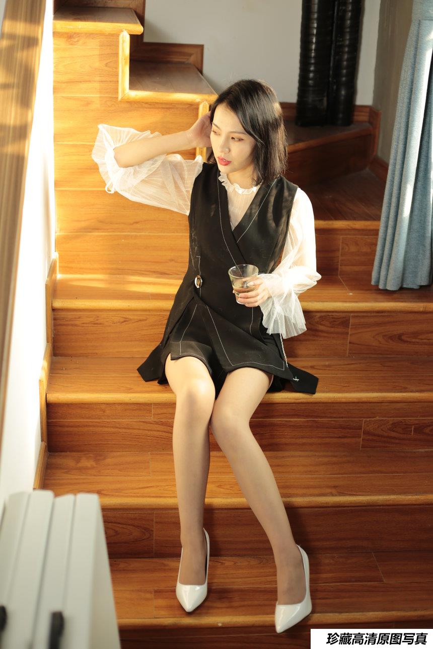 奈丝写真 NO.005 成希-长腿和趾间[32P／128MB]