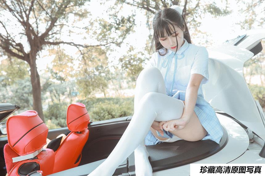 不呆猫 - NO.24 白丝过膝袜 [21P12V-209MB]