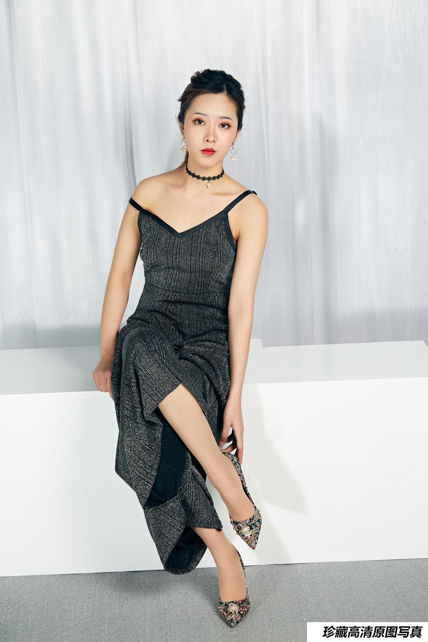 奈丝写真 NO.019 晨静-出门踏青，和我一起[33P／442MB]