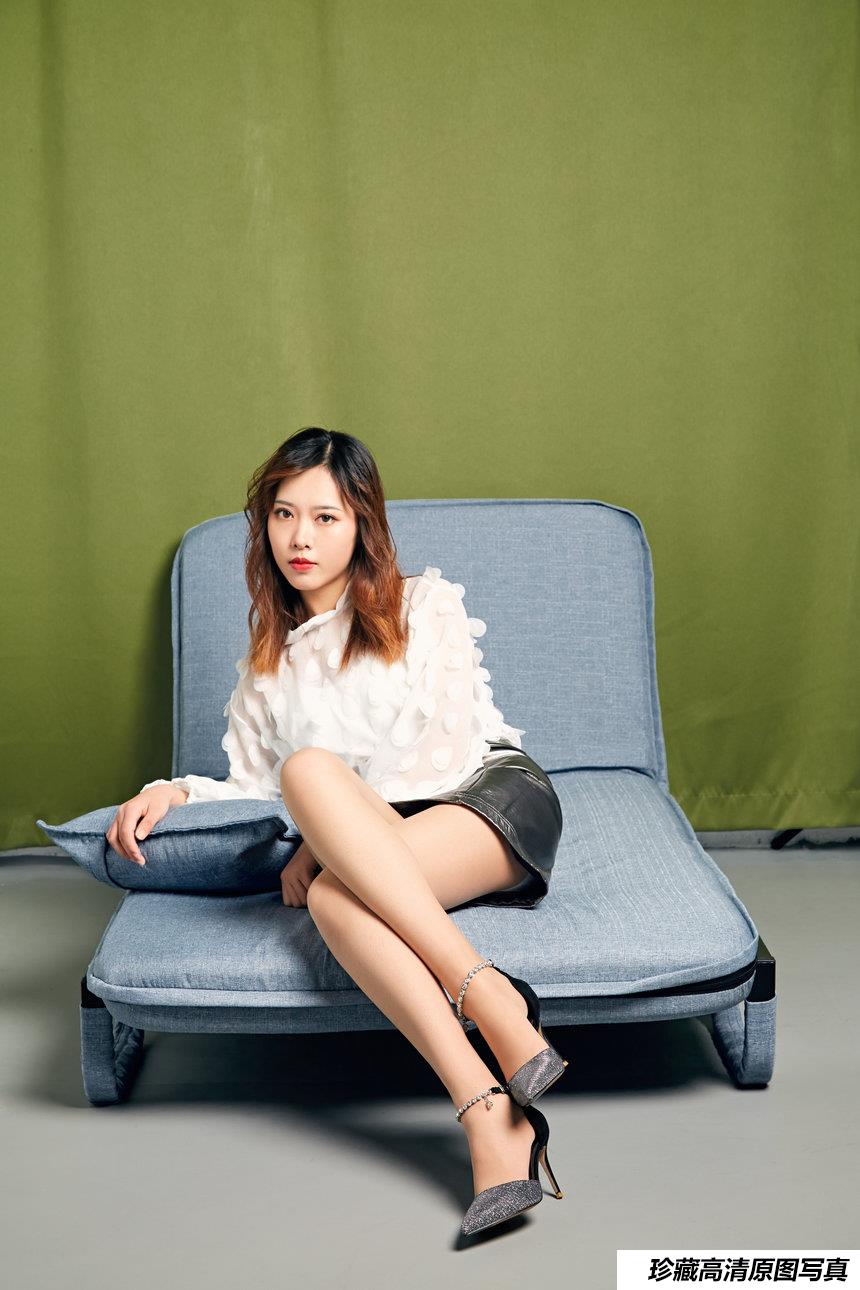 奈丝写真 NO.015 晨静-肉色丝袜，美腿美足[30JP／351MB]