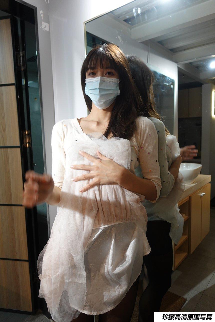 [ROSI写真]口罩系列 2021.12.02 NO.1999[75+1P／111MB]