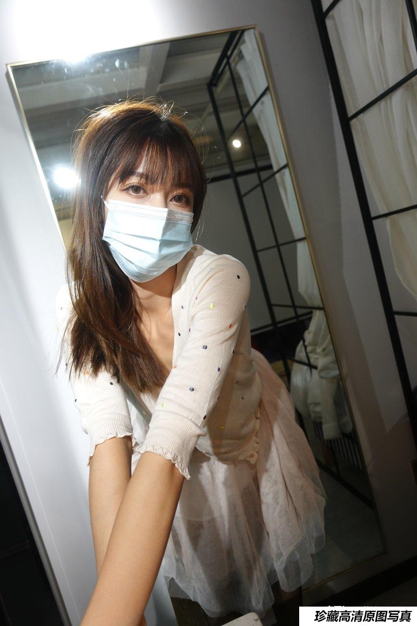 [ROSI写真]口罩系列 2021.12.02 NO.1999[75+1P／111MB]