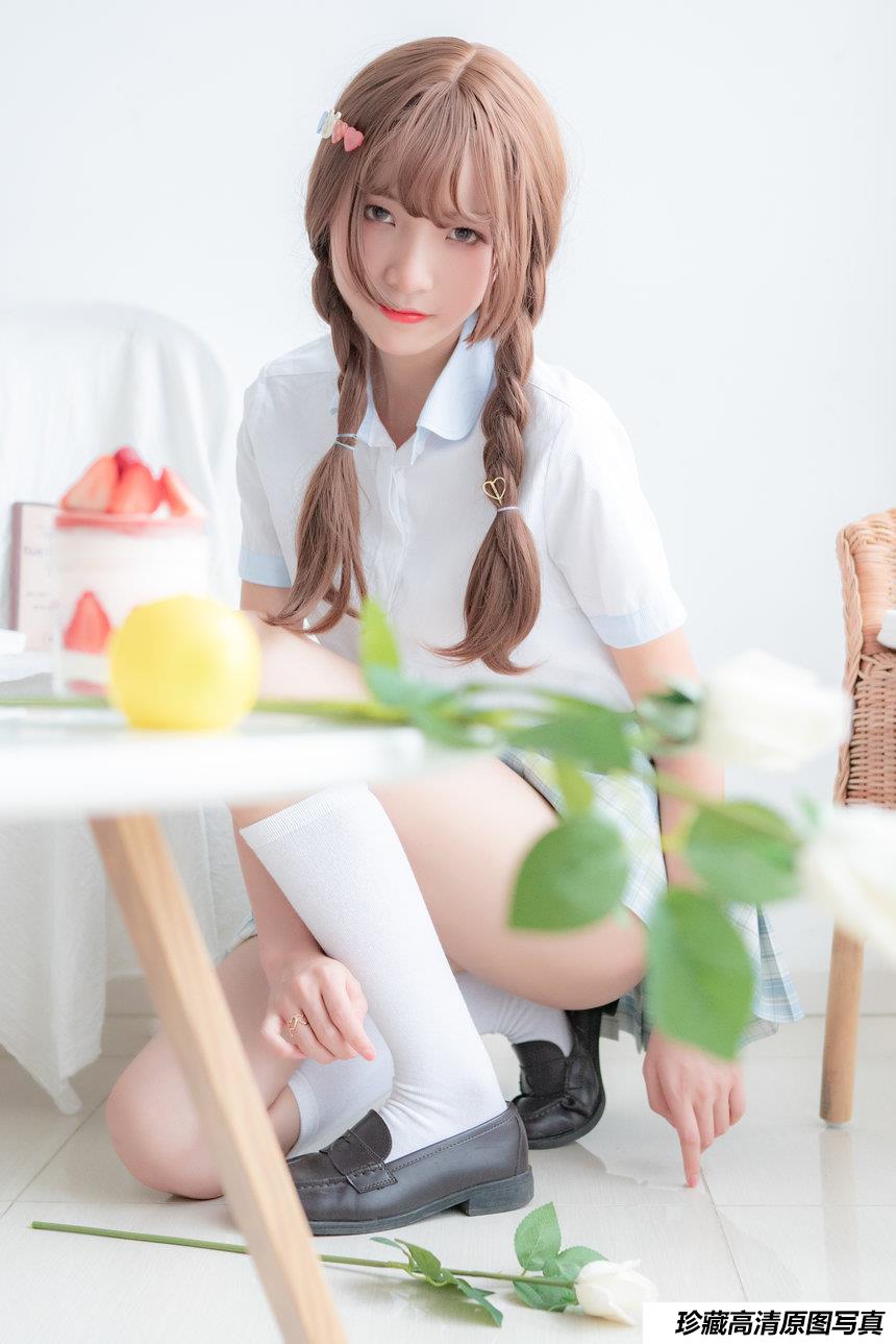 西瓜少女 NO.006 – 民宿私房淡蓝JK [46P-453MB]