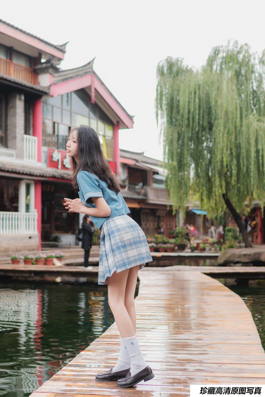 西瓜少女 NO.004 – 丽江写真JK户外 [44P-483MB]-绅士图