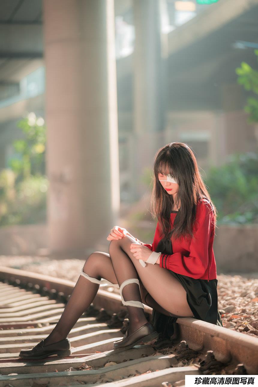 西瓜少女 NO.013 – 铁轨成片 [47P-721MB]