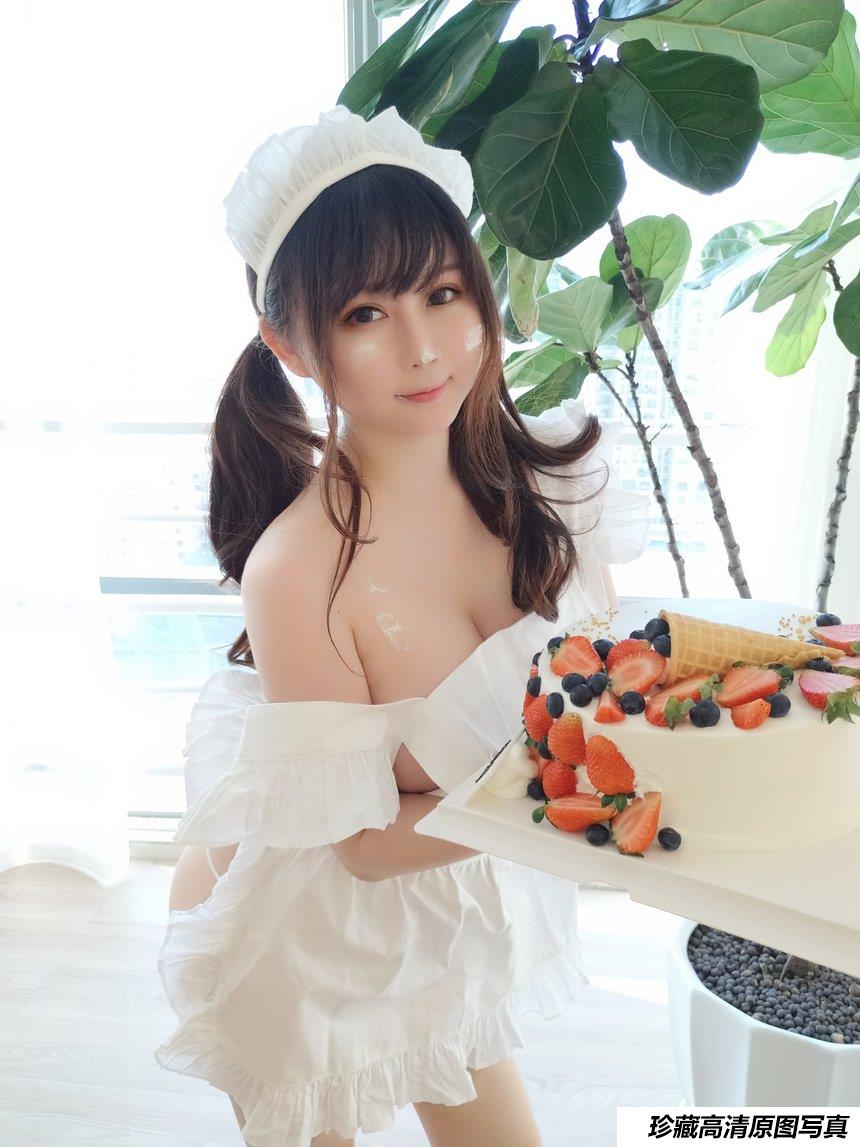 是依酱吖 - NO.28 小厨娘 [40P-88MB]