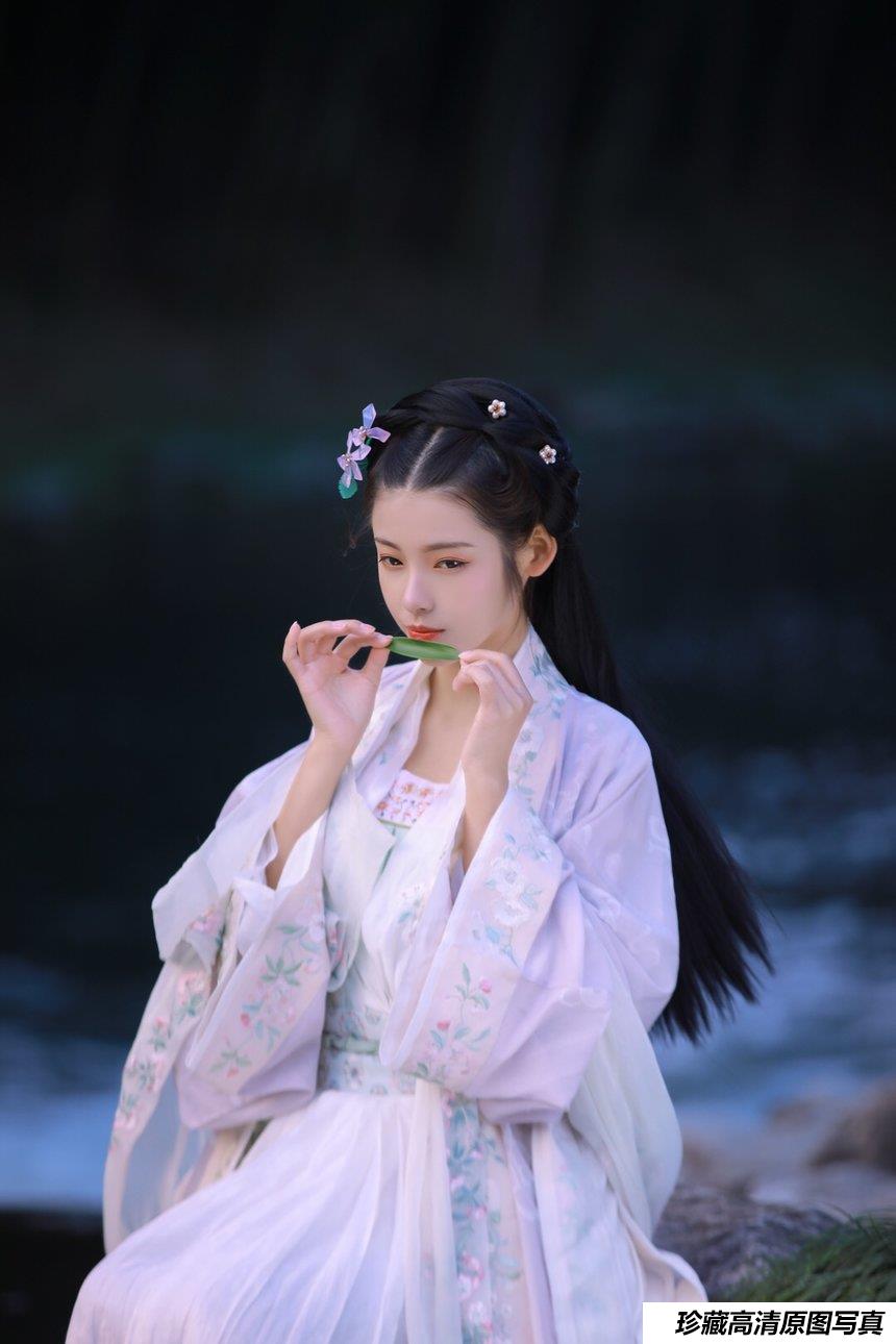 一见倾心 NO.004 – 汉服 Part01 [1212P-3.75G]