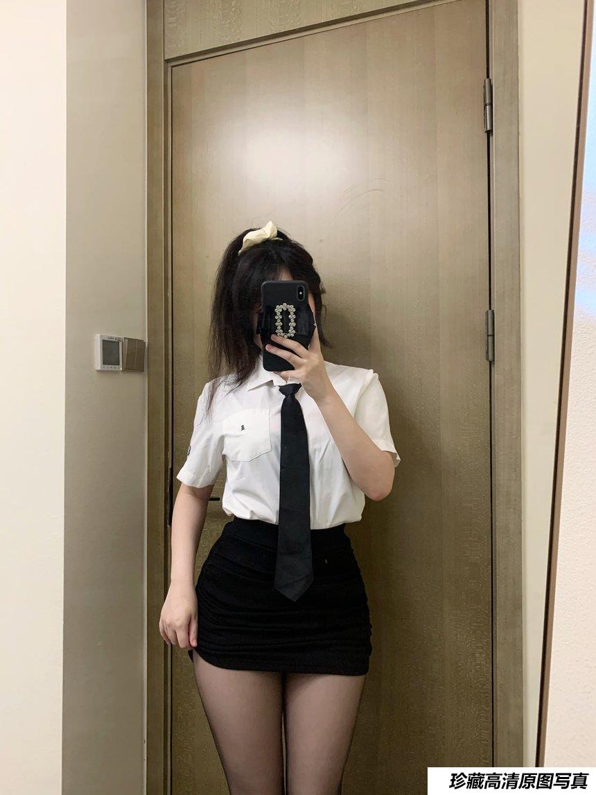 是依酱吖 – OL2 [40P+1V-94M]