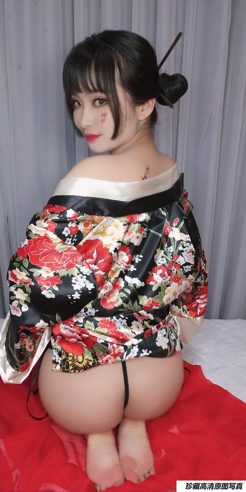 洛璃LoLiSAMA NO.003 – 歌舞伎[92P+10V／393MB]