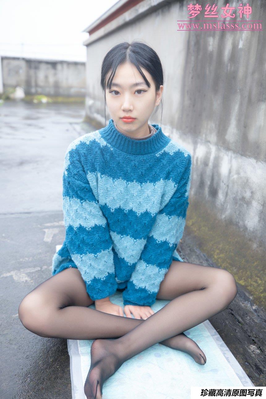 [MSLASS梦丝女神] 2021.11.06 《凌凌 靴下黑丝BY肉丝》 [70+1P-354M]