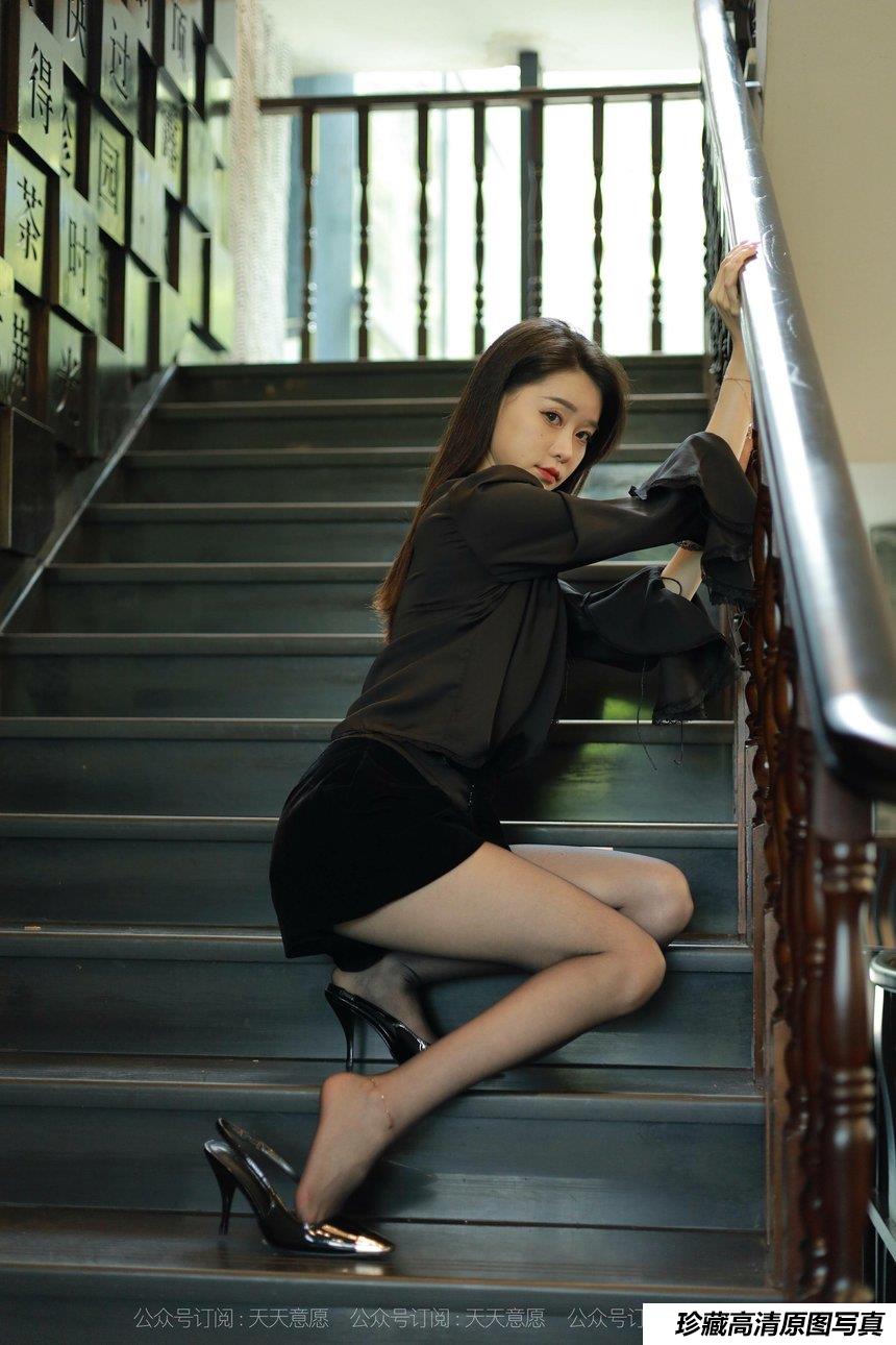 [IESS异思趣向] 2021.10.04 丝享家937：佳爷特辑《女神降临》[70P／98.3MB]