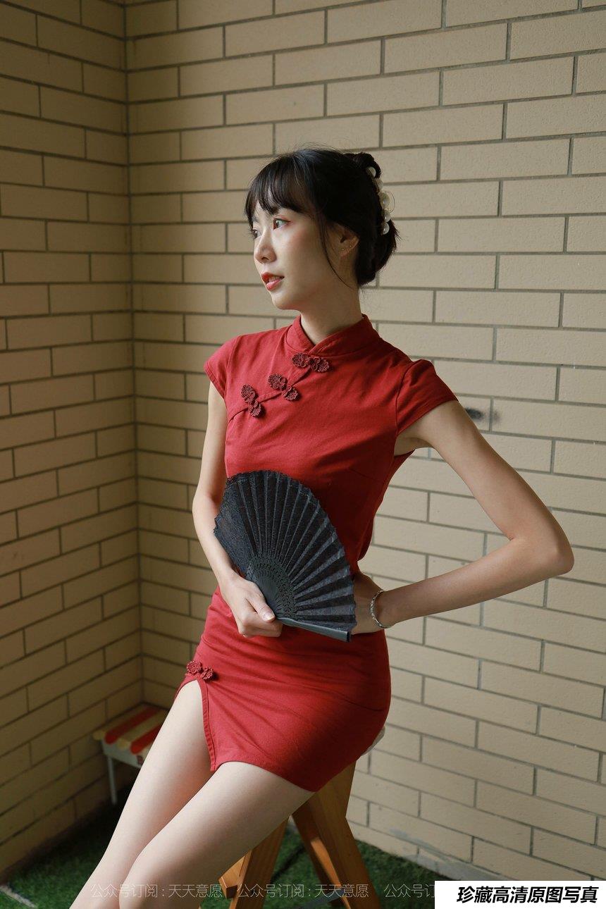 [IESS异思趣向] 2021.10.02 丝享家935：新人团团《爱笑女孩》[82P／157MB]