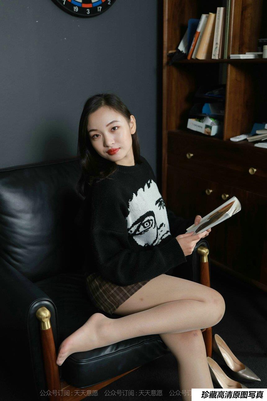 [IESS异思趣向] 2021.10.06 丝享家939：新人星星《可甜可盐》[90P／124MB]