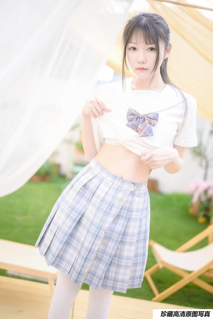 香草喵露露 NO.008 - 阳光庭院制服[50P／714MB]