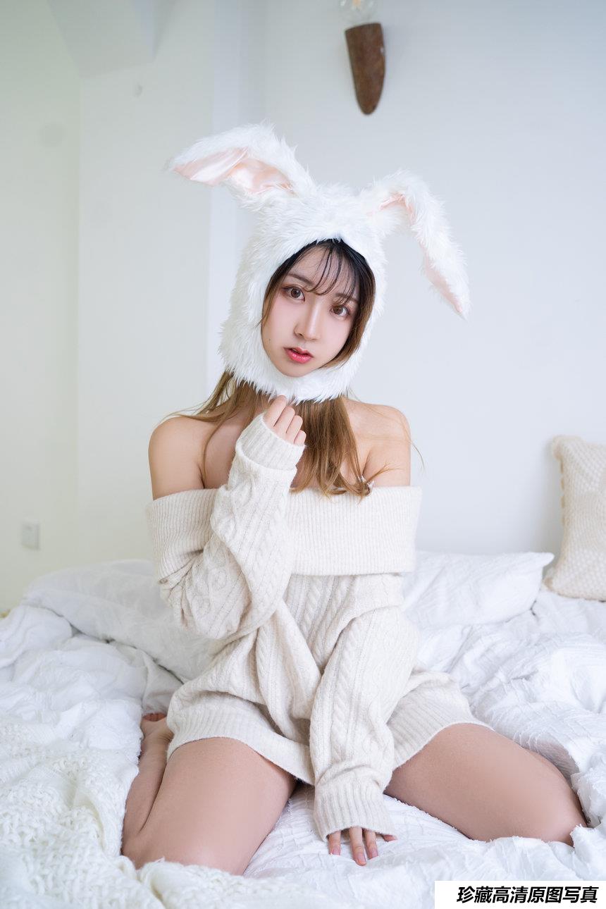 黑川 NO.024 年上彼女 白色毛衣 [12P-125MB]