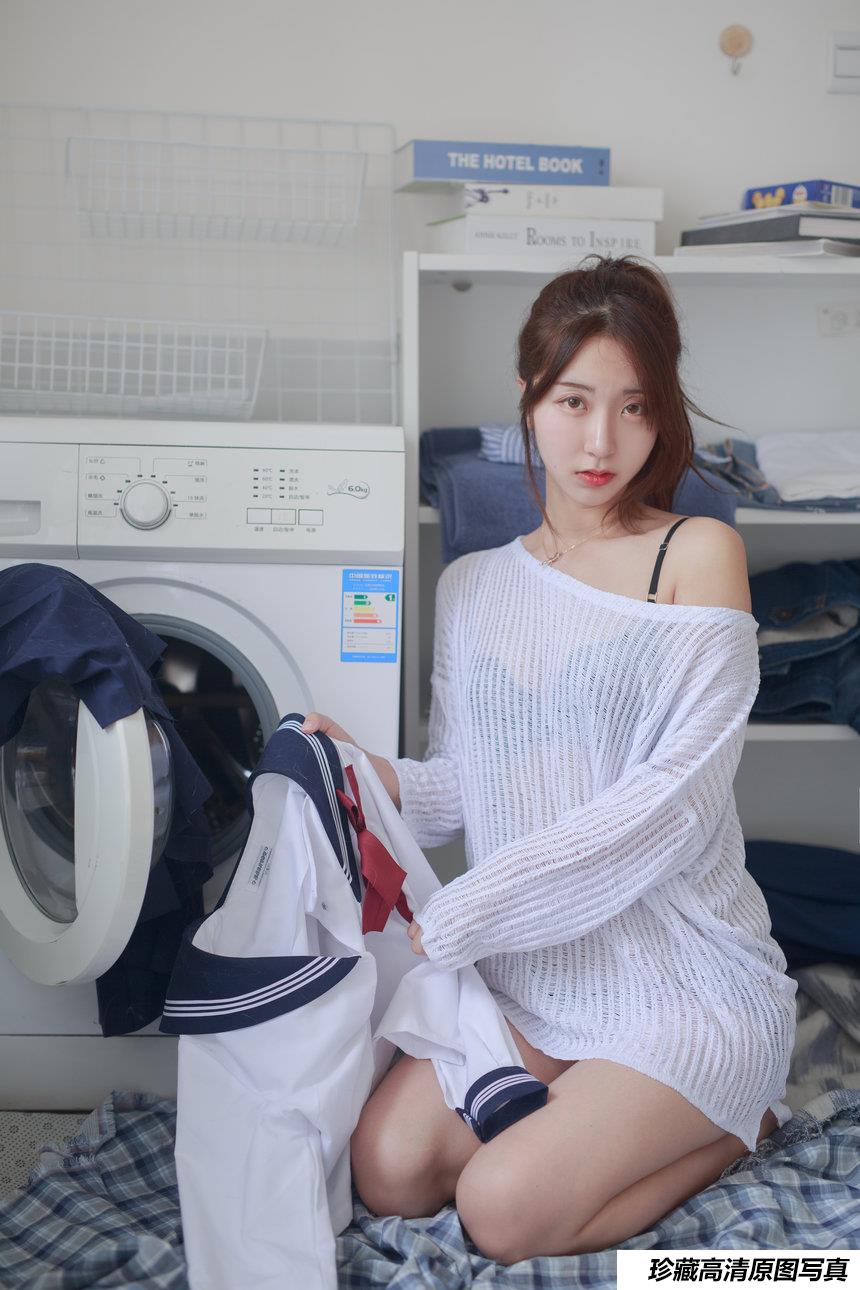 黑川 NO.049 白色洞洞毛衣 [50P-322MB]