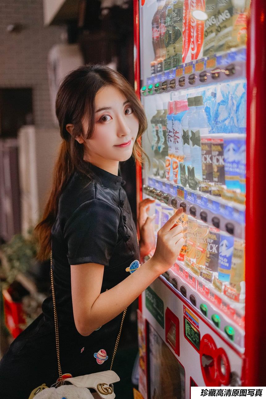 黑川 NO.041 旗袍 [11P-65MB]