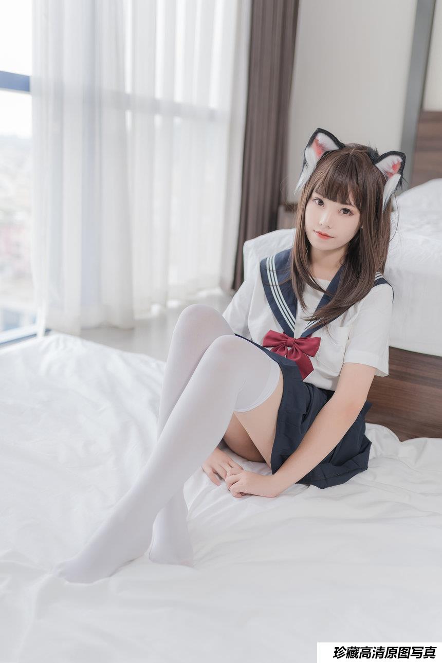 蜜汁猫裘 NO.005 猫耳JK [40P-110MB]