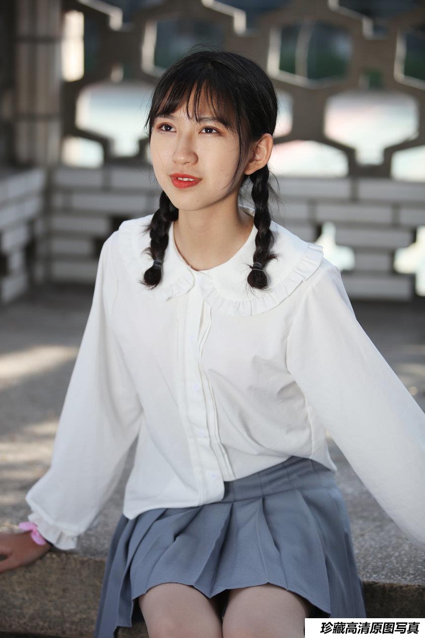 奈丝写真 NO.049 清纯呆萌的学妹-小橙子 [56P+486M]